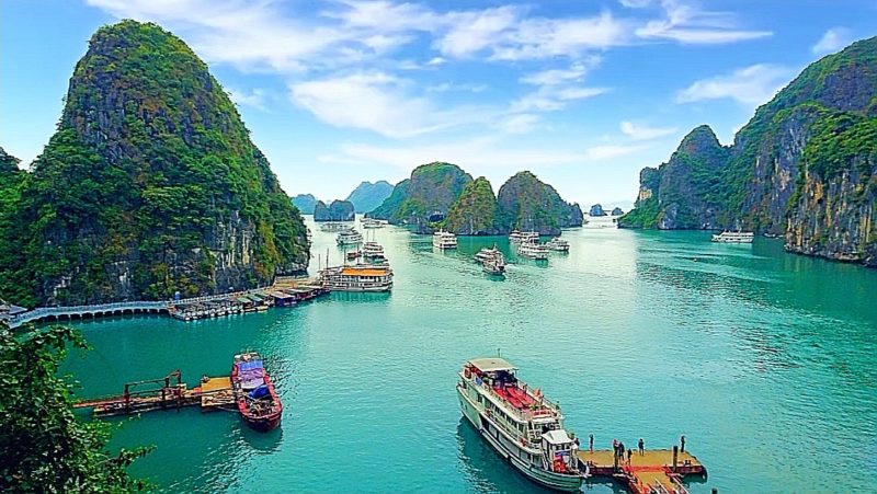 Ha Long bay's view from a cave