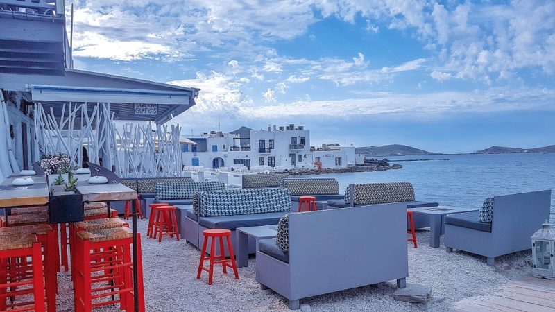 Terrace of a restaurant at the edge of the sea