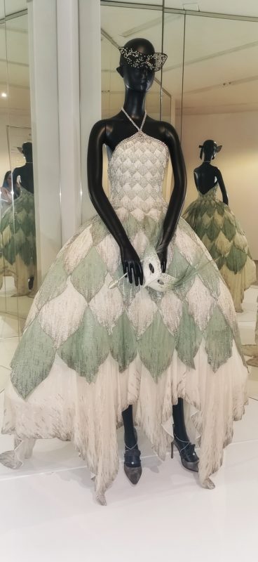 Robe blanche et verte